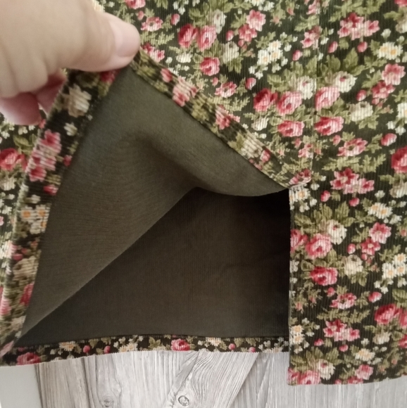 Jones New York Roses Corduroy Jean Skirt - Picture 5 of 7